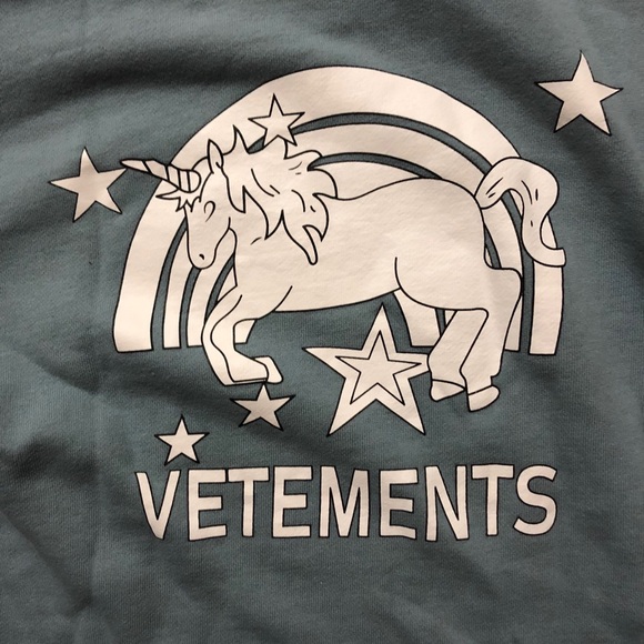 Vetements Unicorn & Rainbow Hoodie - Picture 4 of 9